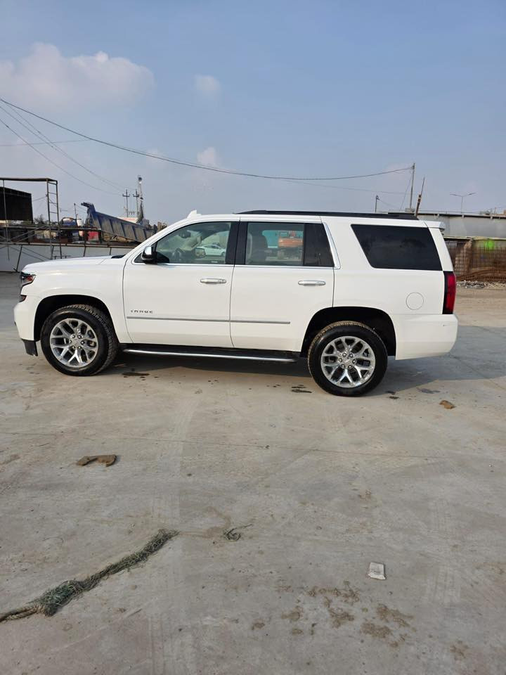 تاهو 2019 للبيع
وارد امريكي 
حادثه جاملغ خلفي وبابين جهة اليمنه مبدل نفس اللون وسونارها مرفق مع الصور
فئة LT
رقم بغداد 
هزة جديده
اللون ابيض
السياره جاهزه على آخر حبايه
العنوان محافظه
اتصال
***********
