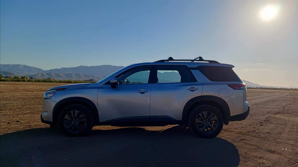 NISSAN PATHFINDER SV 4WD  2023

اللون:  سلفر

الموديل : 2023

نوع المحرك : 6 سلندر (3.5L) 

السعر: 259$ و 3 ورق غرامة نقس من السعر

 20,000 الف مايل ماشيه و قابل للزيادة

مرقومه (دهوك) تحويل ب شرط

المواصفات: SV AWD

رادار امامي
رادار خلفي
رادار جانبيه
حساس خلفي
نظام PRO PILOT
شاشه كبيرة
كيج نصف إلكتروني 
 كاميرة خلفي 
تشغيل عن بعد 
هاند بريك بصمه
اوتو هولد
تبريد مركزي
اوتو ستارت ستوب
7 وضعيات للقيادة (Eco-normal-sport-mud-sand-snow-tow-downhill)
كشنات امامي تدفئة 
كشن السايق كهرباء
3 صفوف مقاعد 
2 مفتاح اصلي

براشوتات تبديل و سيستم كالشرك

الضرر: 2 قطع تبديل (بوند + جاملوغ النفر)
و بيها شويه تعديل بارد.

العنوان :زاخو ‏

رقم شاصي: 
       5N1DR3BC4PC211710

‏‎للاتصال والاستفسار : *********** زاخو, دهوك
