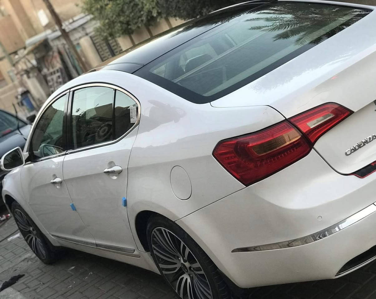 السلام عليكم
كيا كادنزا موديل 2011 رقم بغداد مميز ماشية 140 الف كير ومكينة مكفول بلادي ما ممفتوح سنوية 2029 السونار مرفوق بالمنشور السعر 107 مكاني بغداد السيدية
***********
