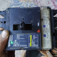 قاطع هوائي شنايدر 250انبير للبيع قيم بليرضي الله 07714814447