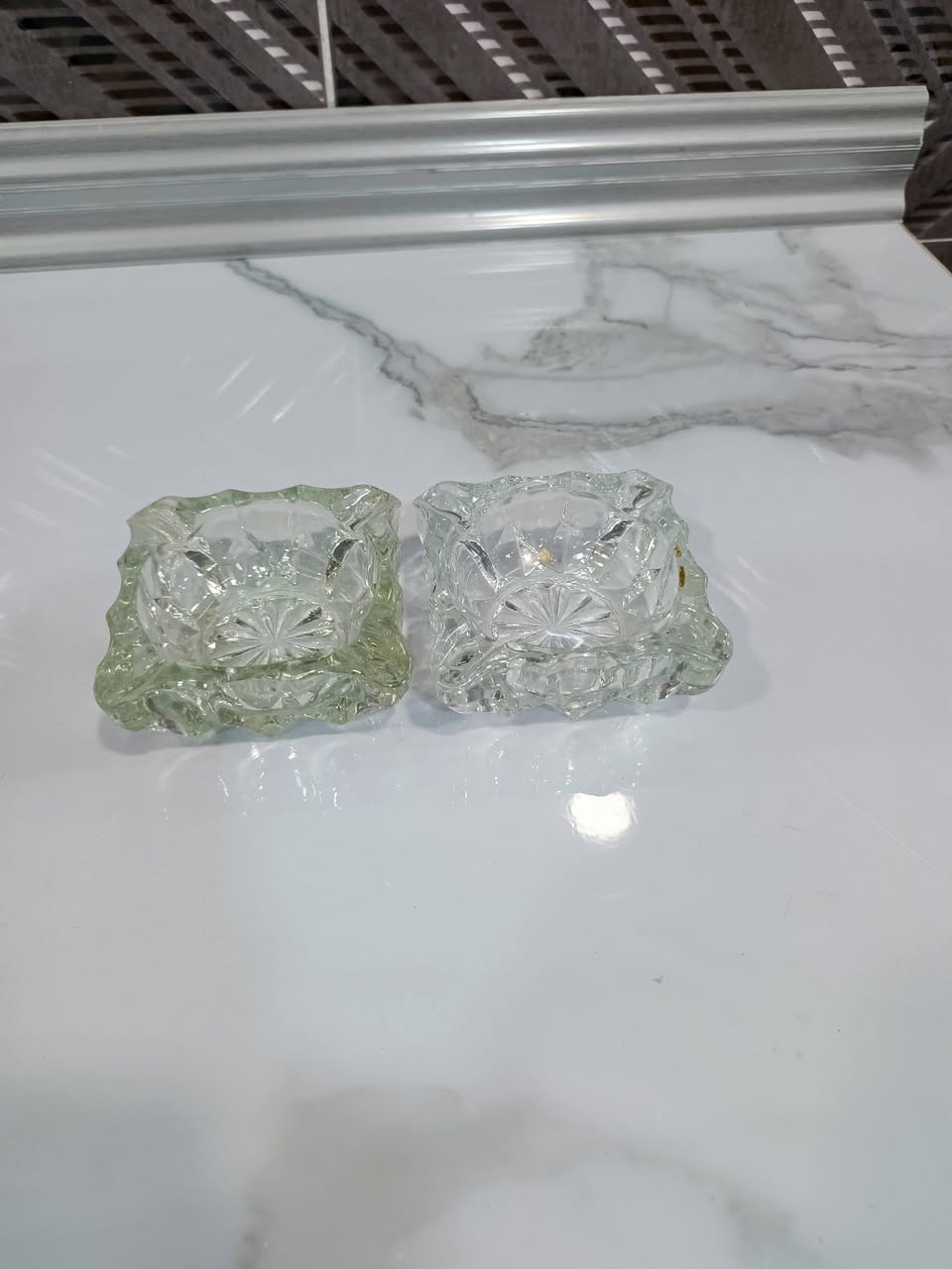 سلام عليكم للبيع مكاني كربلاء واكو توصيل ***********
