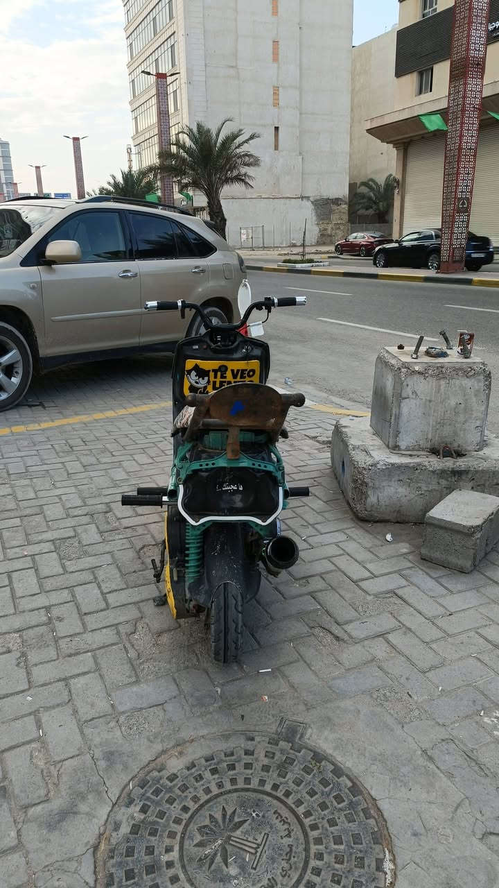 دراجه للبيع مكينه بلاد مامفتوحه مكينه ماكس ياباني دراجه سلف وهندر اي نقص مابيه شرط مكينه خرسه سعره ٥٠٠ مجاله قليل رقمي ***********
