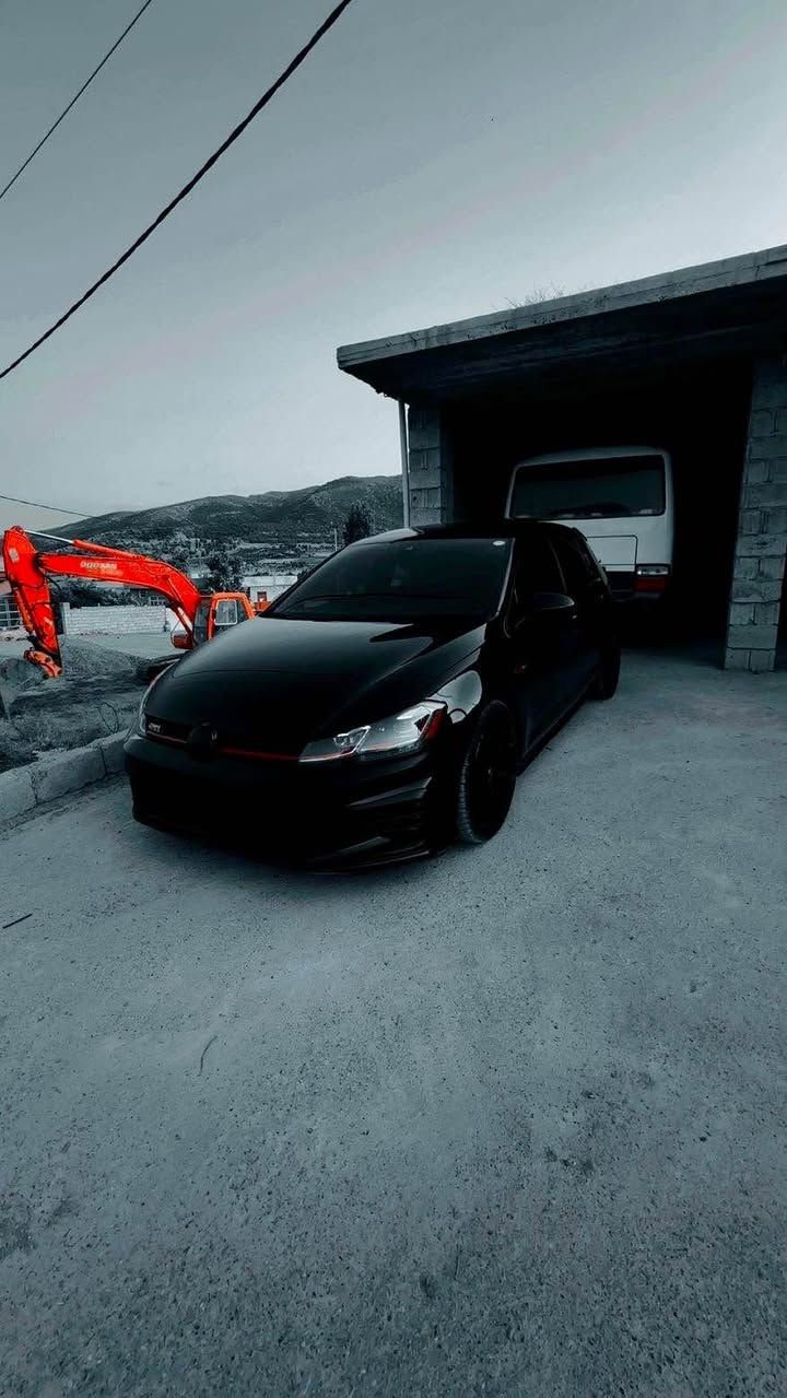 vw golf GTI 2021 mwasafata autobahn candi 🇨🇦 fuul full  sayarak 2 parcha boyax peshw psht kaps babe irbag sayaraka 67 hazar roshtwa gerw makina bashtr daskare krawa torbo R colar charch payp shota radetar CTS pston R oil kackan cts fltar ron cts  Agzoz marka sestame agr dabo gawara aflanja kun kun marka  lyate peshw dwa 7.5 belade daynamic masrwfeke xayale krawa sayaraka mwasafate fulla fulla auto park 5 mode le xwren kushn jld kushn hardwk la karabaye kushnakane hetar shasha gawra sama3a marka empefayr late led mwta7arak sayaraka mashalla nwe nwe mawata babe hech masrofek bozanyare zyatr paewane dbka (***********) أربيل, العراق

