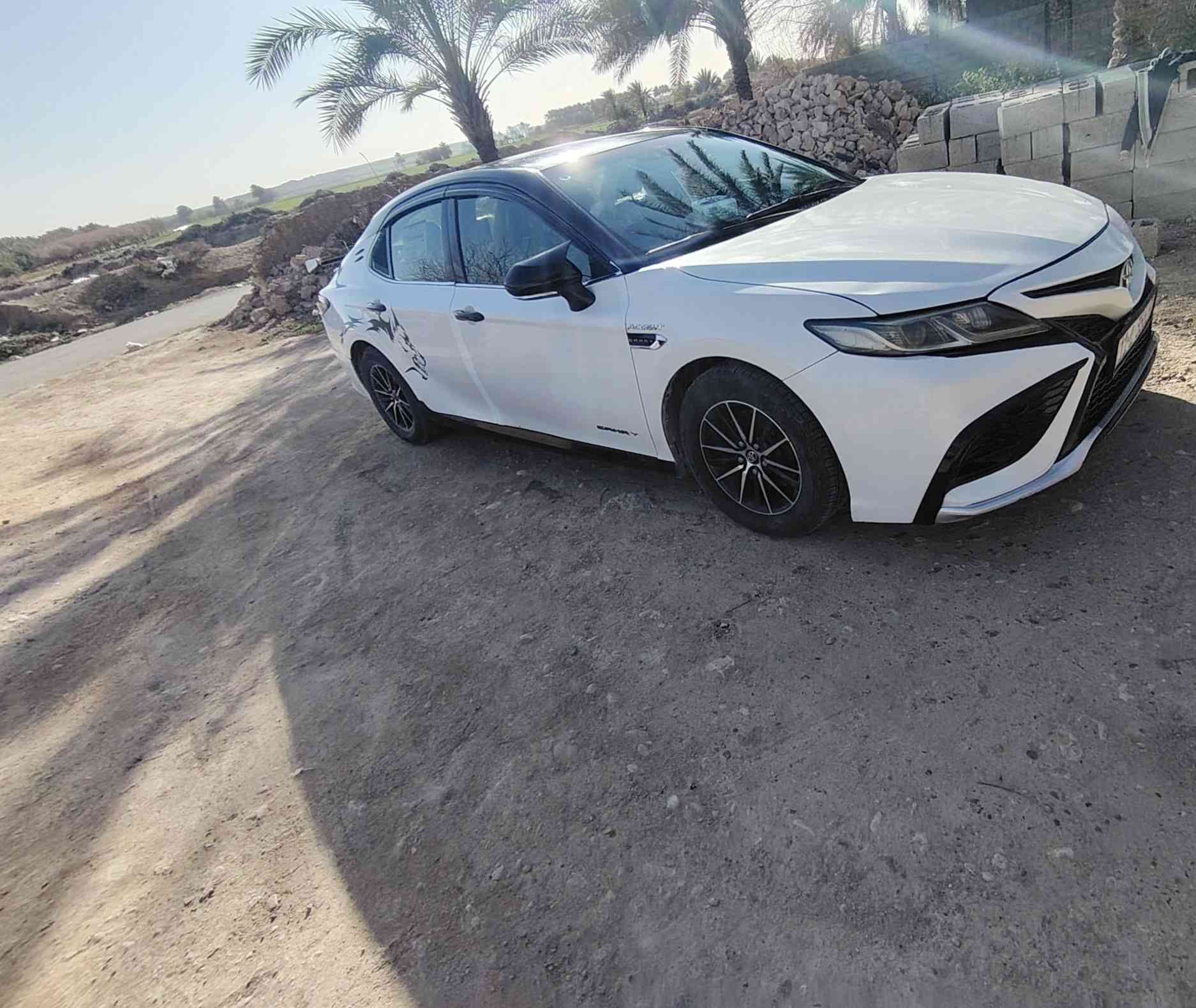 كامري هايبرد خليجي  تكسي دبي  بيع فقط تواصل *********** مكاني الآنبار القائم
