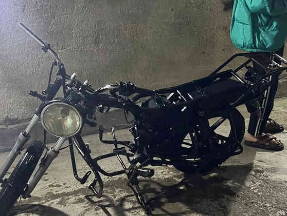 سلام عليكم شاصي بوكسر للبيع لا زنجار ولا لحيم نضيف 100/90 ***********      250وبي مجال
