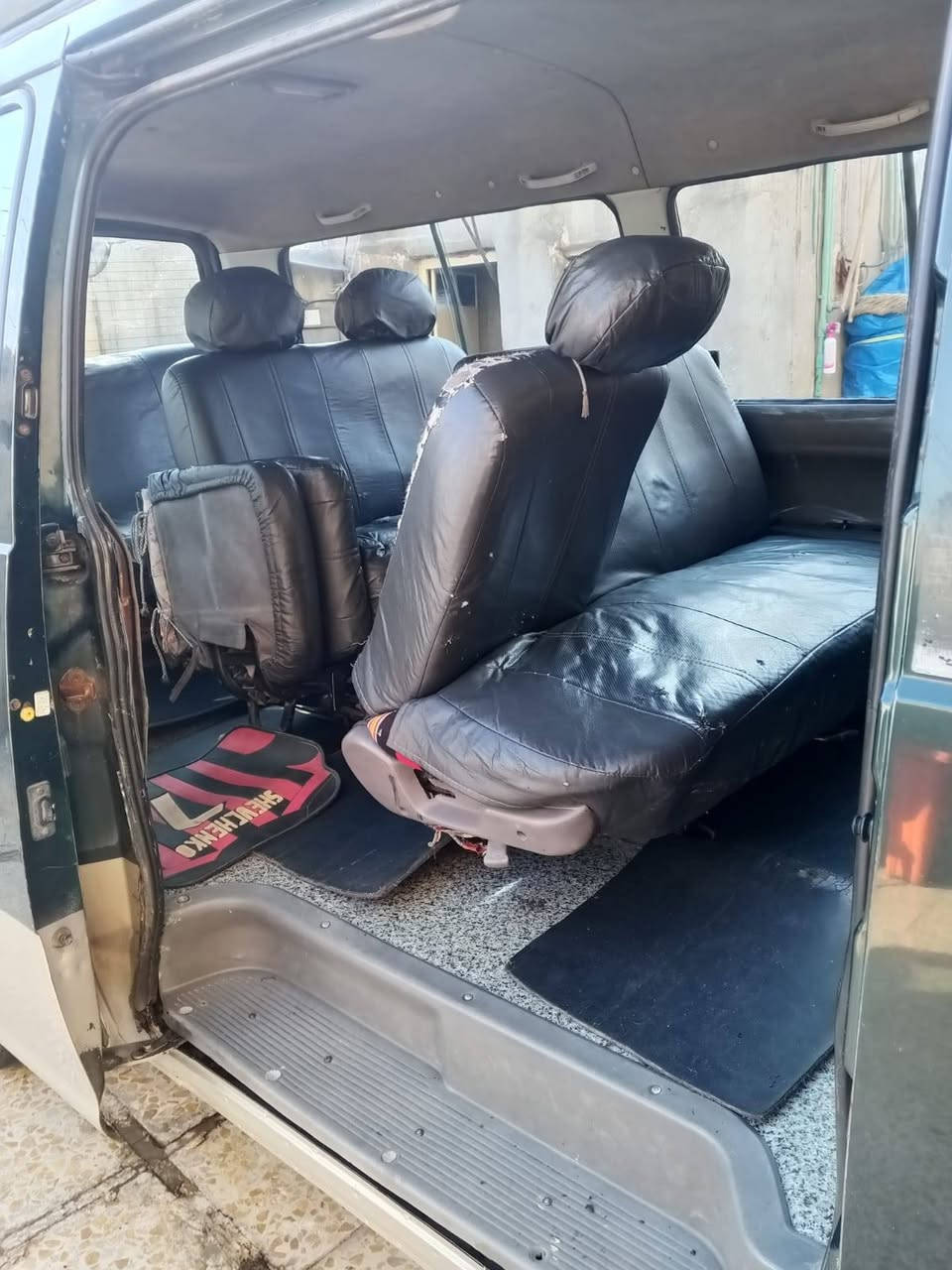 السلام عليكم
كيا بريجو موديل 97 كير مكينه اكسن كفاله
شواصي الامام تصليح درجه اولى خلفي بلاد
كشر قطره صبغ مابيه 
السعر 95 وبيه مجال       
الهاتف ***********
