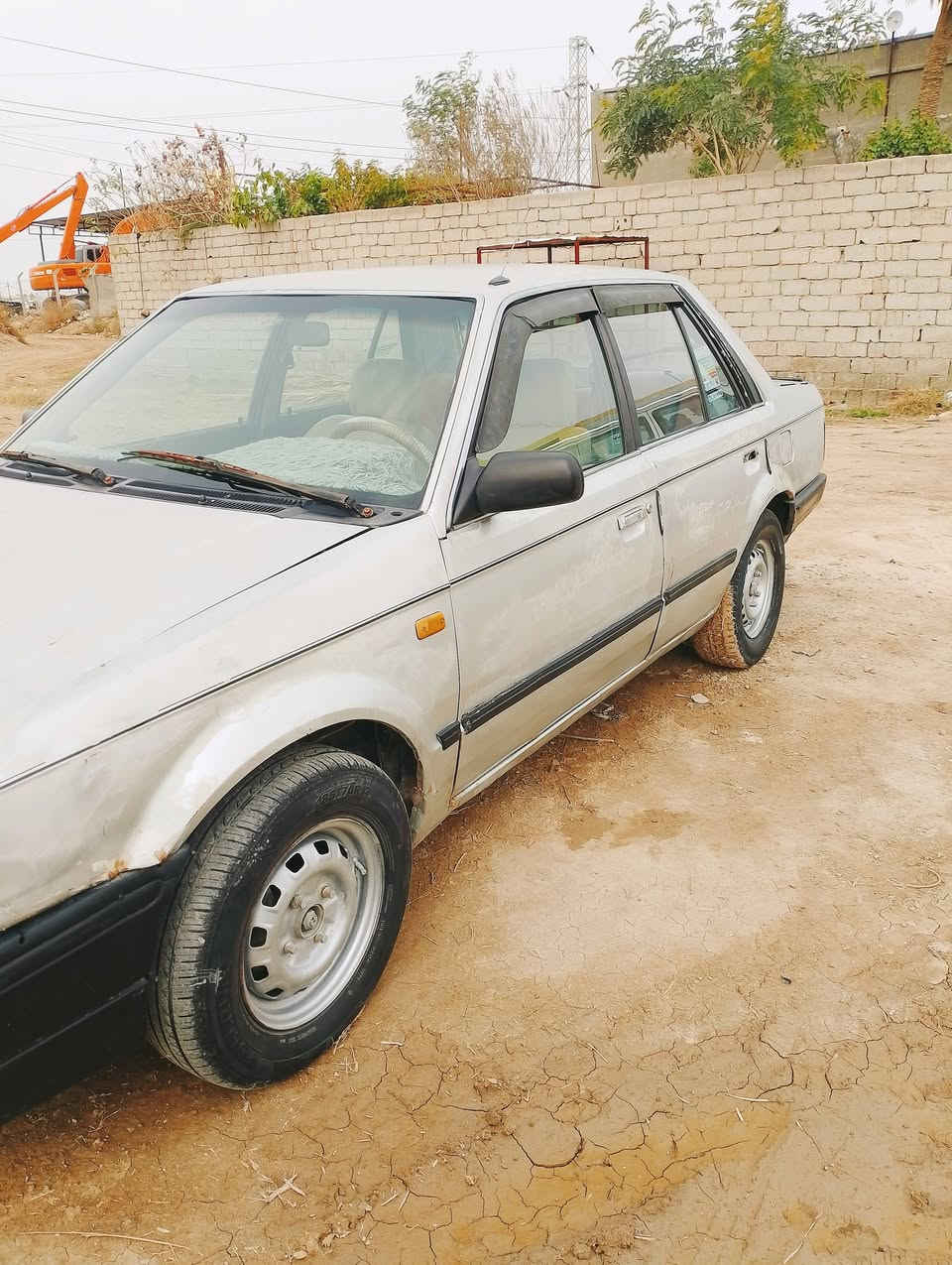 السلام عليكم 
مازدا 323 موديل 86 للبيع او مراوس  
كير  مكينه جدد اوتماتيك
كهربائياته كله شغاله 
كشر بلادي بدون صبغ 
باتري جديد 
تايرات 70% 
جام كله شغال
نقصه بس3 يدات خارجيه 
رقم مثنى شرط المداور
السعر24
الرقم ***********
