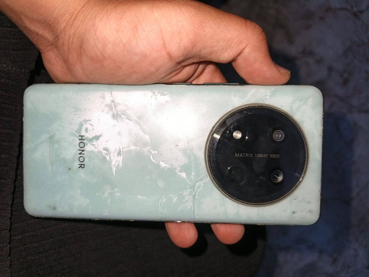 هونر x9c الجهاز شوفه عينكم بي بس مشكله بسيطه الكامر الاماميه شغاله بس الخلفيه تشتغل ال 0.6 بس x1 متشتغل بس ب السناب والبرامج شغاله الكامره كامرته ب 40 الف الاصليه الجهاز مامبدل بي شي الجهاز ذاكرة 256 الجهاز سعره 275 وبي مجال بسيط هذه رقمي بي واتساب *********** 🤍✨
