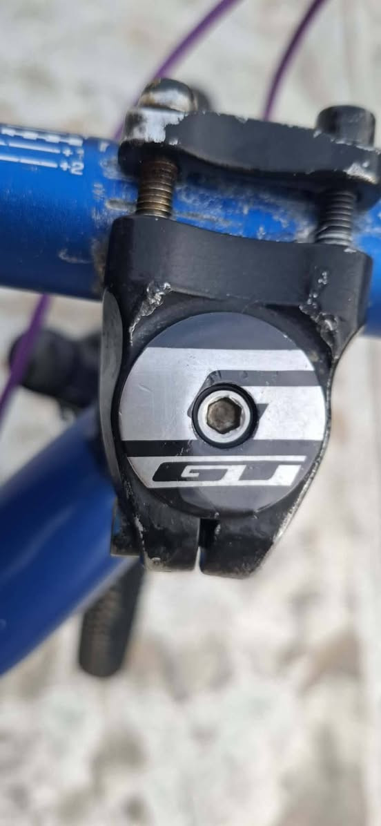 بايسكل GT😝 استعراضي ب 110🤯🤯 قفل بس الويل الخلفي بي ملعب يتصلح ب 4000🤑 ملاحضه التايرات مو بنجر 😘😘


**إذا كنت صاحب هذا الإعلان وتريد حذفه لأي سبب، رجاءا أرسل رسالة إلى الدعم الفني**