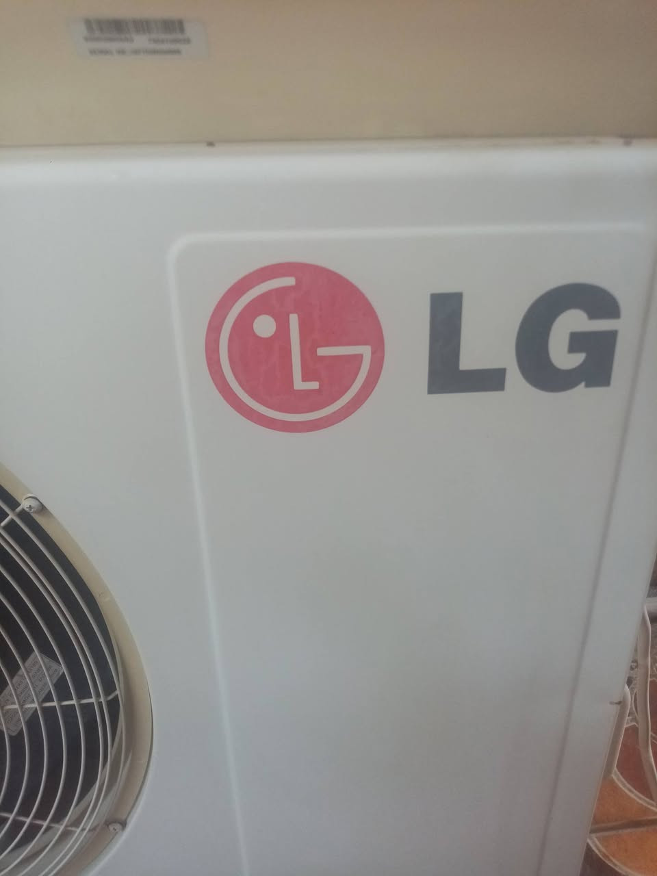 سبلت LG ٢طن ماطورات وغاز شركه شرط الشغل النظافه السعر ٣٥٠ للاستفسار الاتصال على الرقم ***********
