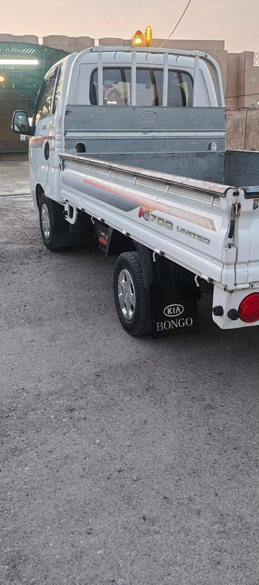 كيه حمل موديل2017 مكفوله كفاله عامه من طخه محرك كير اكسن سياره بسمي تحويل ثاني يوم سعر 120وبيه مجال ***********رقمي
