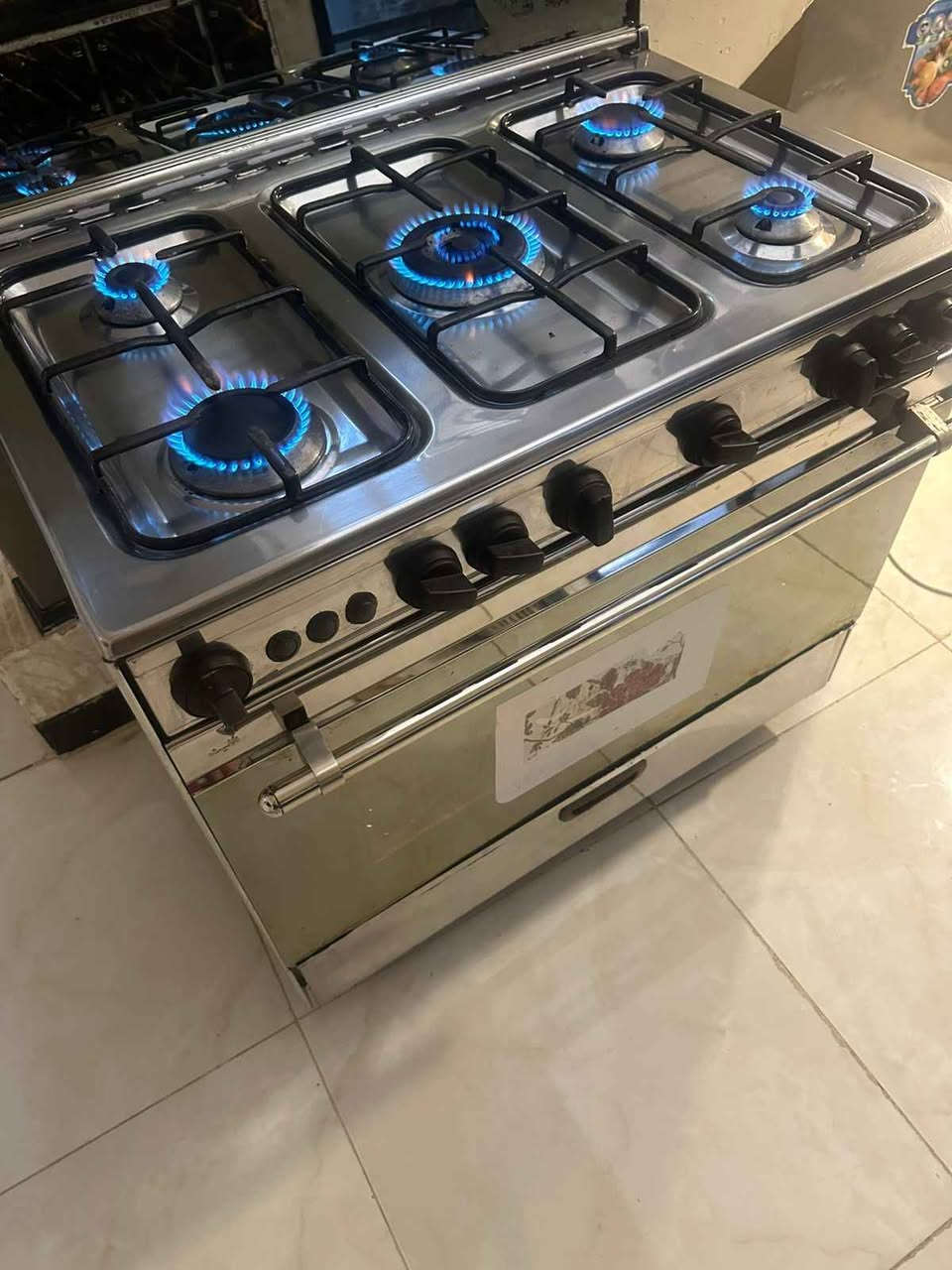 السلام عليكم
طباخ مصري مستخدم نضيف جدا  شغال كامل حتى الكهرباء بغداد, العراق


**إذا كنت صاحب هذا الإعلان وتريد حذفه لأي سبب، رجاءا أرسل رسالة إلى الدعم الفني**