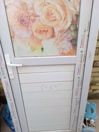 يوجد باب للبيع يستخدم للصحيات نضيف جدا استخدام اسبوع السعر ٤٠ الاستفسا...