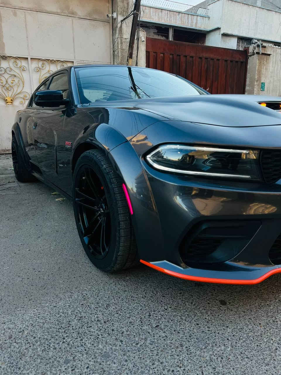 دودج جـارجر ( سكـات باك ) 🐝
الموديل: [ 2021 ]
المحرك: [ V8 / 6.4 ] 
الگير: [ أوتوماتيك ]
الممشى: [ 32 الف كيلو ]
اللون : [ رصاصي - غامق ] ✖️
الحالة: [ السيـارة ضررهـا جاملـغ وبنيد بالإضافة الى طخة بالجاملغ الخلفي ]

[ السعر 23,500$ - بيها مجال بسيط  ] ✅⁉️

[ الـــــمـــواصــفـــــات ]

- بصمة تشغيل + تشغيل عن بعد 
- شاشة كببرة 
- كاميرا + كار بلي 
- سستم سماعات 
- مقاعد جلد + الكنتارا 
- مقاعد كهربائية 
- مقاعد تدفئة + تبريد 
- فجوج بريـك بريمبو 6 بستم والخلفي 4 بستم 
- وبقية المواصفات المعروفة 

[ الاضـــــــافــــــاات ]

- برمجة + تفريغ
- داون بـايب + بوابـات أكزوزت
- دركـة فورجد ( أزرق ) 
- تفصال كامل لـ الاكزوزت عند ( علي الوادي ) 

الموقع: [ بغـداد ] 📍

للتواصل واتس اب او اتصال : [ *********** ]

#yasser_erbil #دودج #دودج_تشارجر #دودج_تشارجر_srt⁩
