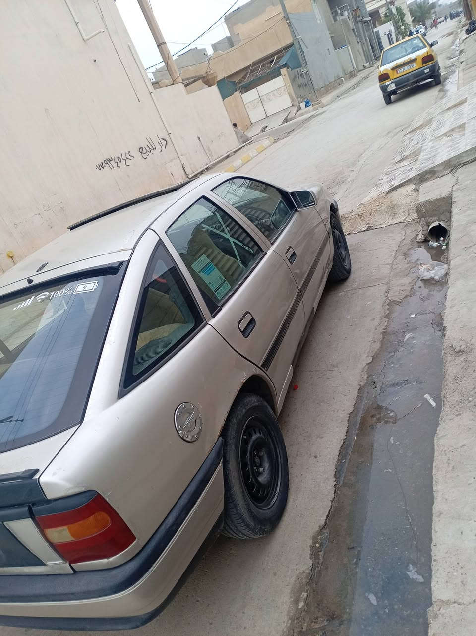 اوبل  92 محرك 16 قايش عريض سنويه 2029  دولي دفتر بنزين بدون حادث  صبغ جماليه شرط صدر امامي خلفي جديد سنتر لوك اطارات تخم محرك مابي شي شرط التحويل والوكاله 
السعر 36 وبي مجال قليل
للاستفسار ***********
مكان كركوك .حي العسكري .قرب جامع الهجره النبويه
