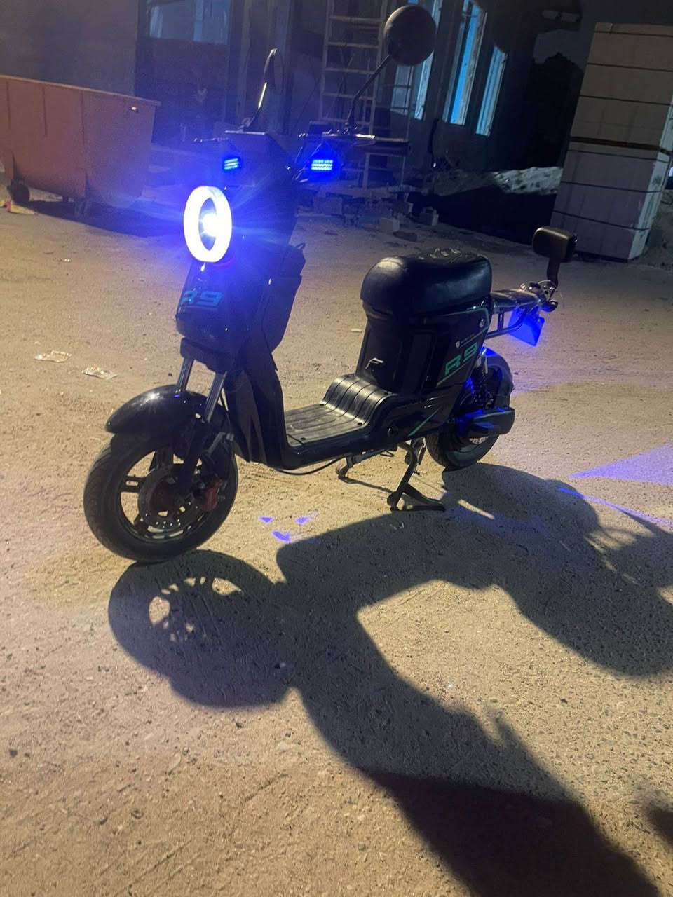R9كفاله من الزلغ كربائيات كلهه شغاله بك بصمه وسويج سرعه فول ***********سعر350وبيه مجال
