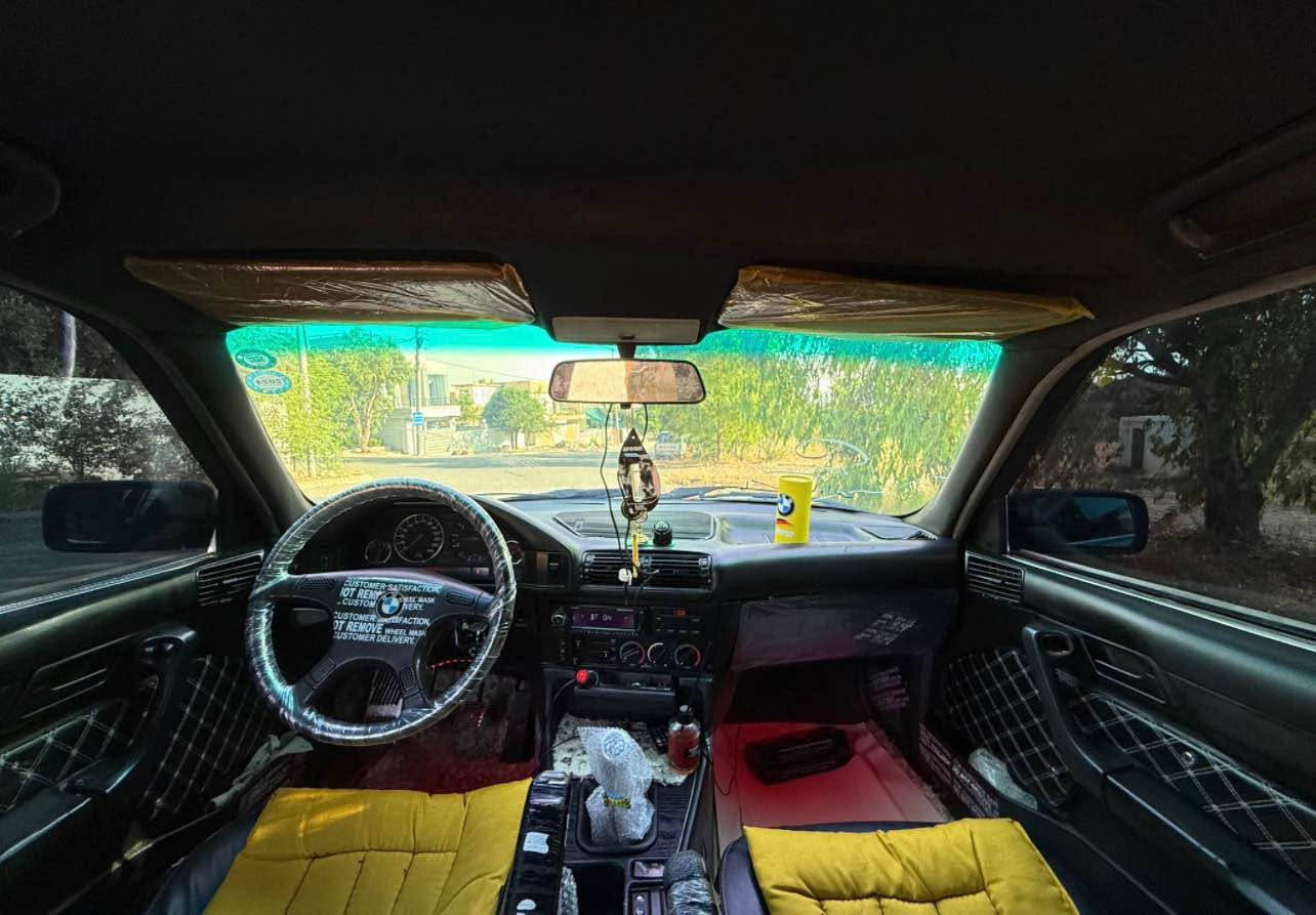 ماشاالله لە ماڵی هەموو لایەک
بەناوی خوای گەورە و مهرەبان 
BMW 1991 525i بۆ فرۆشتن 
گێڕ عادی بیلاد 525 گێڕ عادیە 
ئاڕم پلاستیک هەولێرە ئاڕم و ئەوەلیات بەشەرت 
کاملل بۆیاخە لەسەر ساخە بێ لێدران 
وەرگەڕاو موس و بڕاوە و لێدران بەشەرت ڕزیوی و خایس بەشەرت هەموو گیانی بەشەرت
دوو جام کارەبایە  تەبریدە گێچ ئەڵقەیە تەبرید لەسەر سویج قوفڵ مەرکەزیە ویل  M دەعامی M چوار تایەی لۆکی لە ژێرە سەیارەکە جوانە 
لە ڕەسما جوانتر نەبوو مەسرەفی ڕێگاکەت عایدی من هەموو گیانی بەشەرت دەفرۆشم 
ئاڕمو ئەوەلیات و موس و بڕاوە و وەرگەڕا بەشەرت تەبرید بەشەرت 
تەقەو ڕەقەی بەشەرت چرکەو 200$ ببڕە 
سەیارەکە لە هەموو گیانی بێمنەتم بەشەرتی دەفرۆشم نمونەیە لە جوانی  گشت گیانی بەشەرت بۆ زانیاری زیاتر پەیوەندی بکە لە خزمەت دام شوێن کۆیە 
ژ.م*********** كويسينجاك, أربيل
