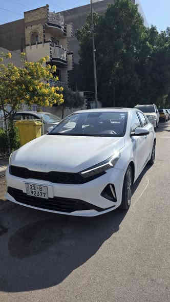 كي ثري 2022
السيارة فول 1/1 ( تبريد شاشة و تبريد خلفي و يدات كروم...الخ)
السيارة كلش جديدة و على ايدي من هي زيرو و دهن من كيا و 
بانزين محسن فقط
 مابيها اي نواقص بس رصعه بالجاملغ الخلفي
سعر 138
مكاني بغداد 
***********
