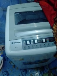 عندي هذا الغرض اريد ابيعهن  غساله جديده 150 قفلها  تخم نظيف 300 وبي مج...