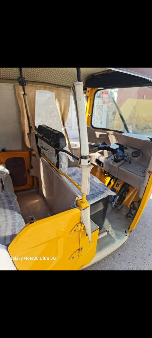 سلام عليكم تكتك للبيع 2021تكتك خير من الله كبل الشارع رقم انكليزي داخله هزه مداور ثاني يوم السعر 7,800وبيهه مجال حك الجيه ***********
مكلف بل نشر
