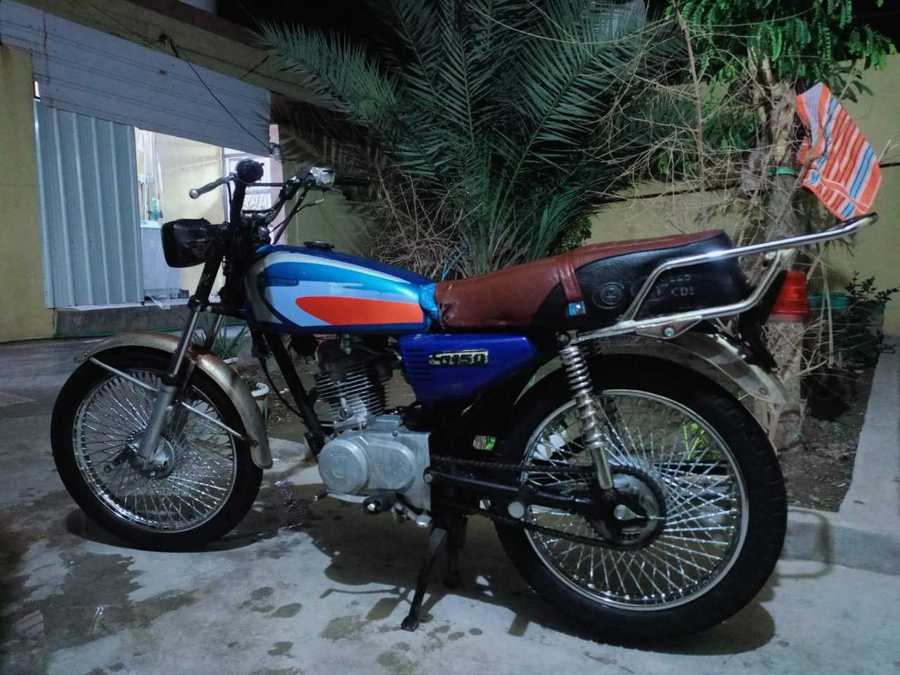 السلام عليكم
دراجه اربعه كير للبيع

سعر 250وبي مجال

+9647736681041


**إذا كنت صاحب هذا الإعلان وتريد حذفه لأي سبب، رجاءا أرسل رسالة إلى الدعم الفني**