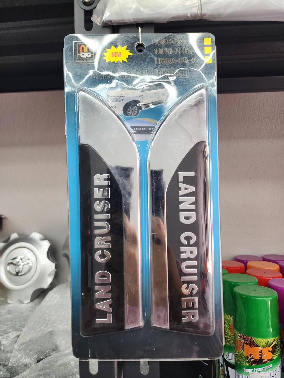 توفرت أدوات لاندكروزر برادو لكزس مونيكا
ارسل القطعة الي تحتاجها  على الخاص إذا مكانت موجودة في الصور  
توفرت اكسسوارات 
قطع صيانة 
أدوات داخل و خارج 
أدوات صدر 
متوفرة بأكثر من نوع 
تتوفر خدمة توصيل كل العراق 5 آلاف 
للحجز على الخاص أو على الواتساب 
‏***********
