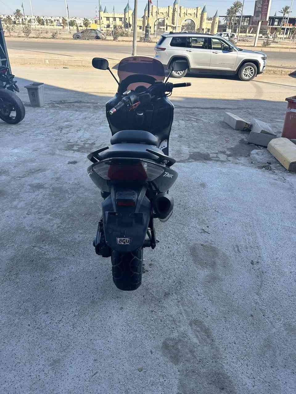 السلام عليكم معرض حب المعلمين لتجاره الدراجات الناريه للبيع بل نقد والتقسيط المريح يالله 
تي ماكس 2011
حاله الدراجه كفاله من شخط
ممشى الدراجه 16 الف 
مواصفات الدراجه ABS مانع انزلاق 3 اسويجات كفر اصلي قباقه كلجات الدراجه بحاله الوكاله 
للراغب بشراء الاتصال على الرقم ***********
