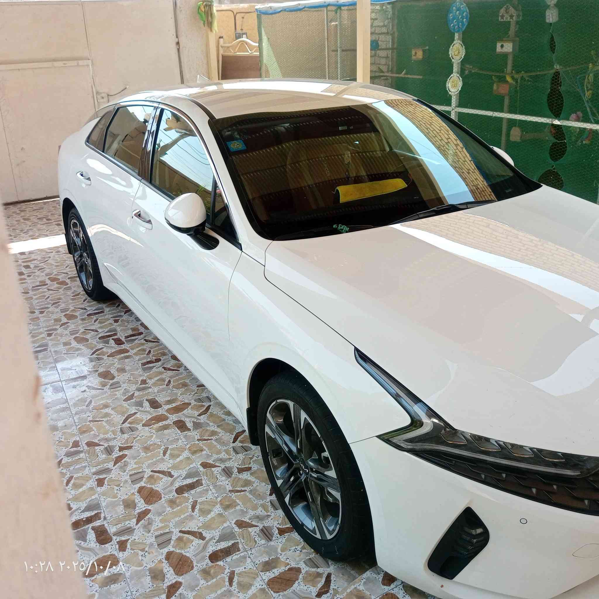 كي فايف موديل 23بغداد باسمي نص فول خليجه بيه بارد بسيط وطخه بحوض السبير قبق الجنطه مكفول والجملغات مكفولات مواصفات بصمه تشغيل عن بعد مري شفط تبريد قطعتين حساسات امامي خلفي محرك 2000دوش للاستفسار الاتصال على الرقم التالي ***********
