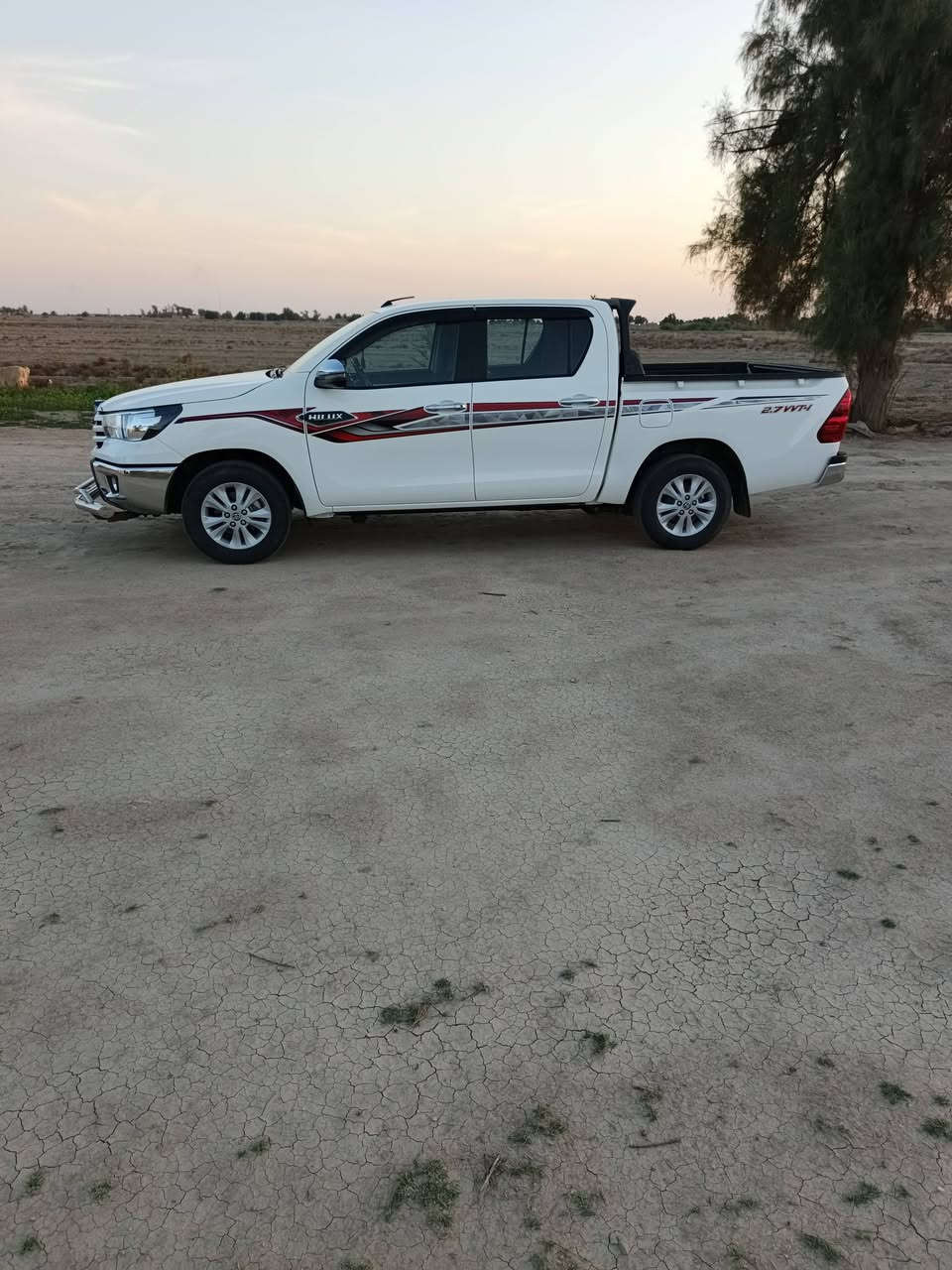 سلام عليكم هايلوكس موديل 2023 گير اوتوماتيك ساز كفاله عامه تايرات شركه ماشيه 52الف حقيقي رقم واسط نكليزي بسمي شخصين سنويه جديده تبريد قطعتين بصمه  السعر خاص الاستفسار 
***********
المكان بابل شوملي خضريه
