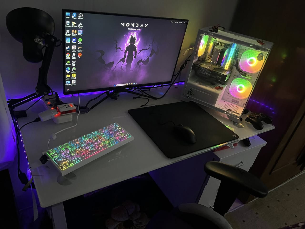 شاشة مونيتر GOVE127FHD165IPS من
Gameon شركة
مستخدمة حالتها جيدة جدا مع الكارتونية مواصفاتها FHD 1080p 165 hz وزمن استجابه 1ms مستعجل ببيعتها رايدها
ب150 الف مكاني بغداد حي القادسية رقمي
***********

