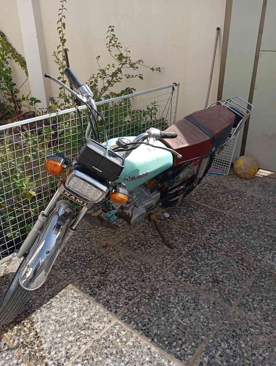 السلام عليكم
دراجه اربعه كير 2016 اصولي 
وكيلها عباس العارضي 
سعرها 400
مكاني مجمع ابو تراب جهة شارع جامعة الكفيل 
رقمي ***********
