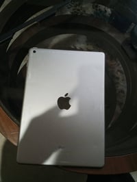 ايباد جيل الخامس • ٣٢ • كسر بسيط