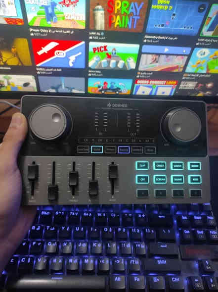 مكسر من براند دونر 50 قفل توصيل متوفر نضيف كارتونتة اخوي ذبها بالغلط رقمي :***********
استخدام شهر
