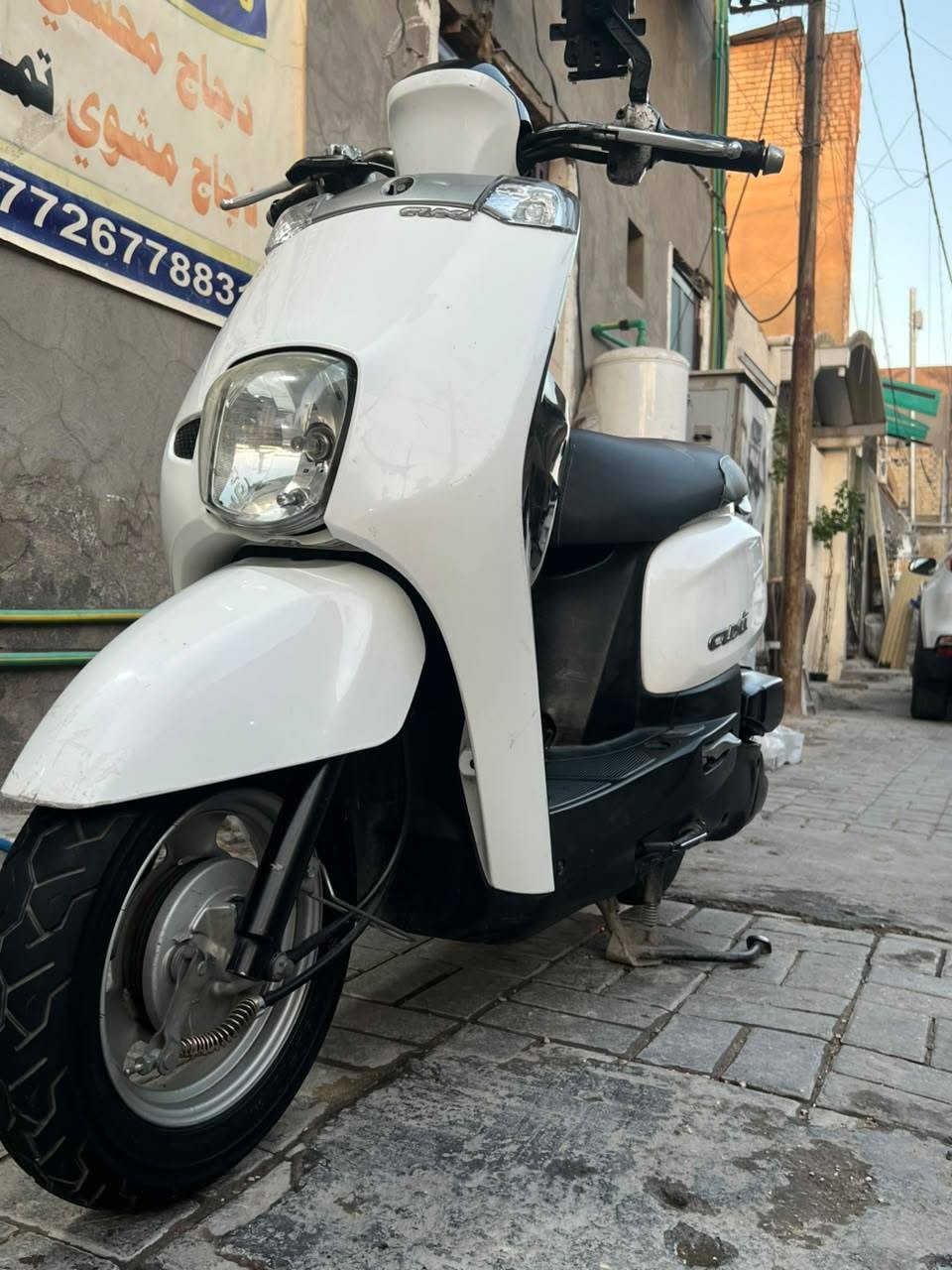 السلام عليكم دراجة ماكس بوليس حديث ٢٠١٧ دراجة نازه من الرمبه صارلهة ١٠ايام دراجه وكاله ملحهة ممطخوخة برغي ممفتوح بيهة الدراجه اخذهة افحص اقتنع ياله تشتري السعر ١٣٠٠وبيهة مجال حلو التواصل واتساب ***********
