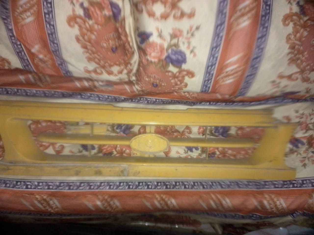 لبيع لايت زوج وعطر امامي ومداكر زوج امامي /*********** /
