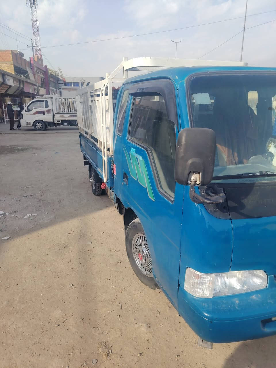 فونتيره رقم بابل موديل97سياره خير من لله
مكفوله شاصي رقم شاصي تحويل 
السياره مكفوله كفاله عامه 
مكان سياره بابل سده  الهنديه 
السعر المطلوب 57وشراي بي خير ويدلل 
رقم راعيهه
***********رقم راعيهه
