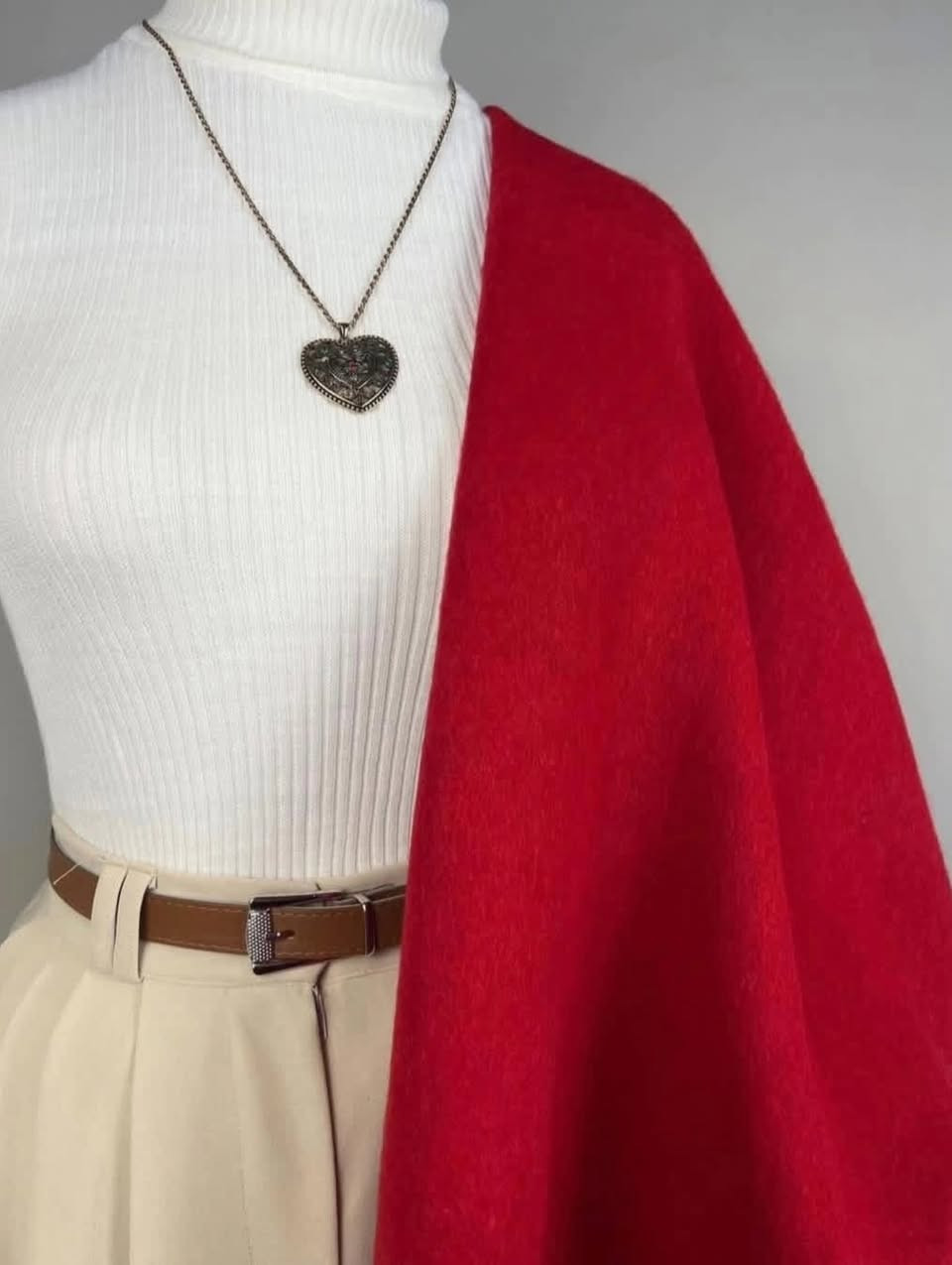 السكارف الاحمر ب 5 الف بسسسسس يمنا مكتبة نون سنتر
مكتبة نون سنتر الموقع الموصل حي العربي مقابل مدرسة أسامة بن زيد الابتدائية
#اكسبلور #الموصل #العراق #لايك #عيد_الحب


**إذا كنت صاحب هذا الإعلان وتريد حذفه لأي سبب، رجاءا أرسل رسالة إلى الدعم الفني**