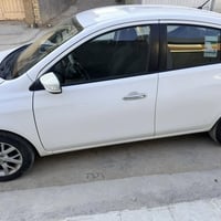 سيارة سني موديل ٢٣ مصري رقم اربيل ماشية ٥٢ الف حادثها باب تبديل من جهة...