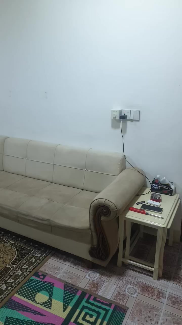 للبيع 
طباخ مصري رويال مع مرشحه مستعمل قليل جدا 450 
قنفة حرف L  مستعمل 200 نظيف
مراية كبيره جداريه 40 
بيهن مجال قليل للشراي


**إذا كنت صاحب هذا الإعلان وتريد حذفه لأي سبب، رجاءا أرسل رسالة إلى الدعم الفني**