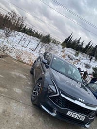 كيا سبورتج موديل ٢٠٢٣ وارد امريكي فئه EX  مواصفات :  بصمه تشغيل  مكينه...