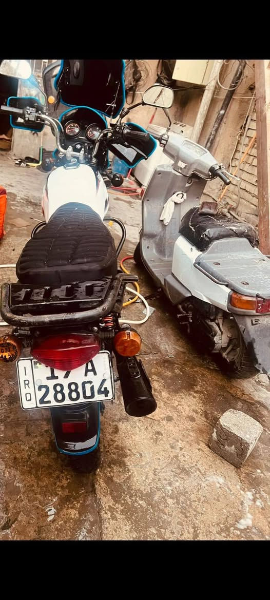 سلام عليكم دراجه بوكسر موديل 2023 مرقم لوحه انكليزي سعر 1900 وبيها مجال مكاني بغداد


**إذا كنت صاحب هذا الإعلان وتريد حذفه لأي سبب، رجاءا أرسل رسالة إلى الدعم الفني**