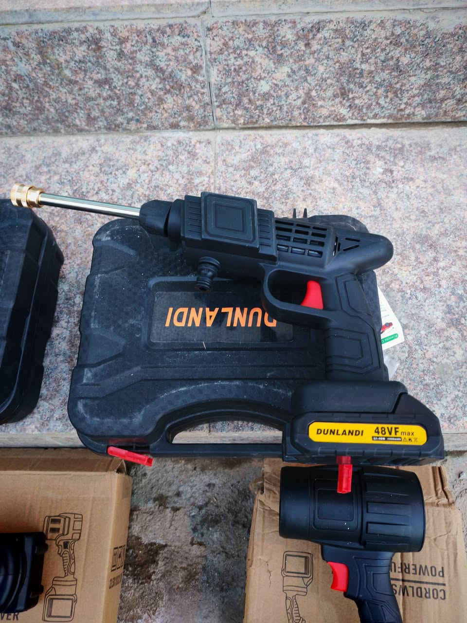 ١٥ الف وتوصيل مجاني باور شحن وفارة شحن كمية قليلة راسلني على الواتس رقمي ***********
