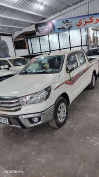 هايلوكس • ٢٠٢٥ • ماشيه ٢٠٠٠٠