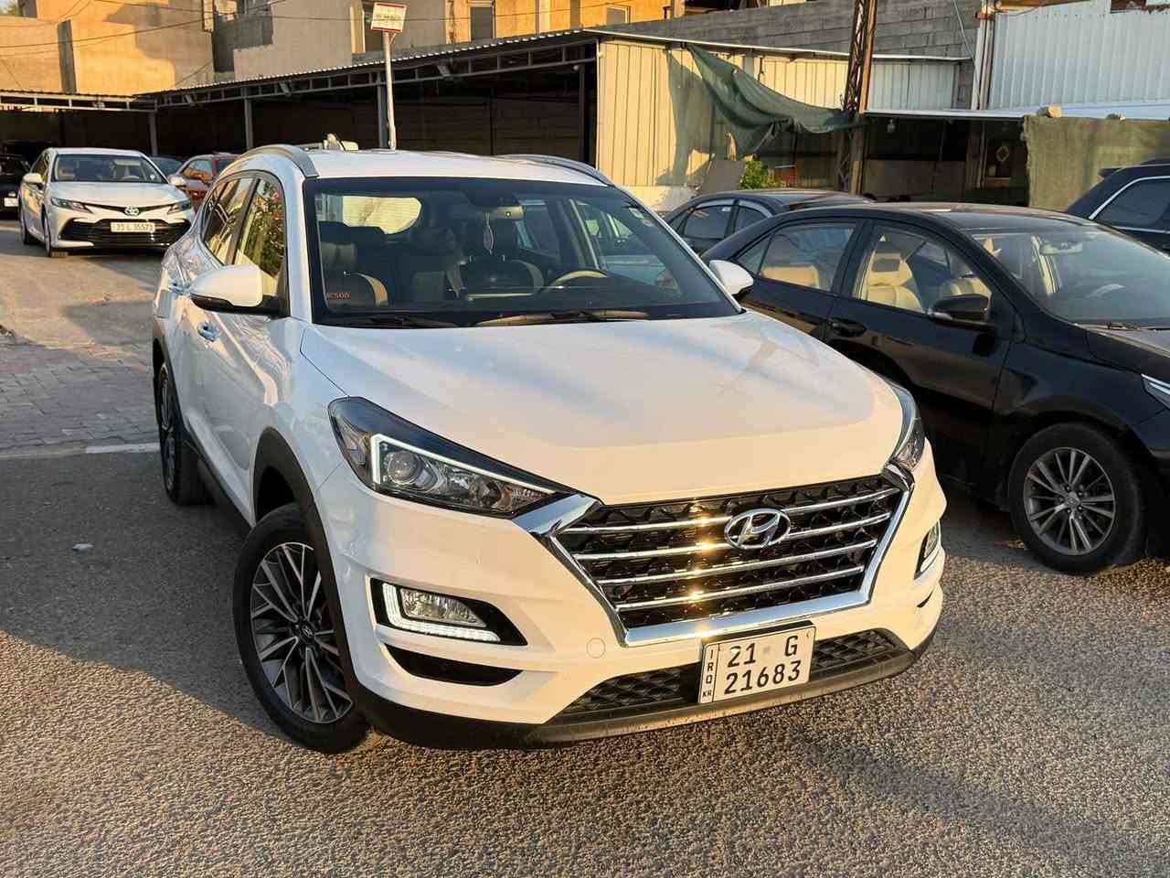 سلام عليكم 
سياره للبيع بدون مرواس 
نوع سياره توسان (كوري)
موديل 2019 
سياره بدون صبغ بدون بارد بدون تبديل بدون حالوب 
سياره مكفوله من داعاميه ل دعاميه
سياره ماشي 77 الف حقيقي 
مواصفات 
بصمه تشغيل 
بصمه ابواب 
لت نهاري 
يدات نيكل 
تحكم استيرن جهتين 
حساس امامي خلفي 
كامره خلفي دوار 
سياره ثلاث انظمه قياده (سبورت - عادي- اقتصادي) 
مرايا شفط 
كشن كهربائي 
ويل كروم 
بصمتين 
تبريد قطعتين 
شحن واير لس 
سايد بريك بل رجل
مكان سياره ديالى خانقين 
اتصال عل رقم ***********
بشرط تحويل اول وكاله وسياره 
بسمي وسنويه بسمي خناقين, ديالى
