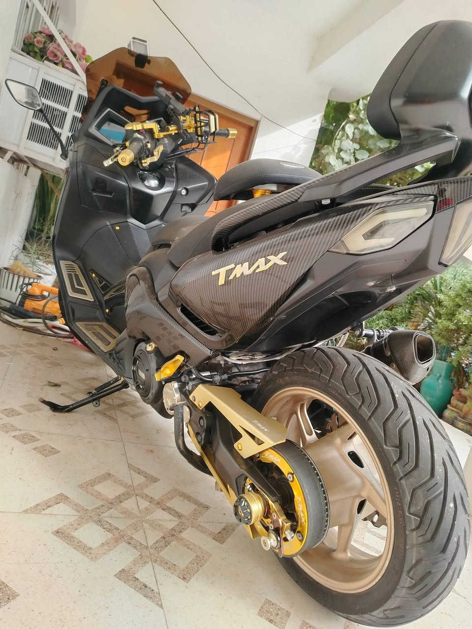 تي ماكس 2017 كفاله
بيع مستعجل عندي ضرف جهزها من كلشي مليانه تزويد وكله اصلي ماشيه ٥٣
السعر ٥٥ وبيها مجال
جيب ١٥ فيتر وتعال كلب كفاله 
بابل الحمزه الغربي شارع الجمعيه 
***********
