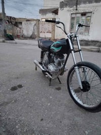 دراجة للبيع شاصي سكنر 2025 بدون ما مفتوحة محرك باب الأول 450