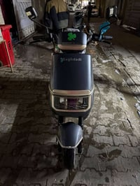 دراجه شحن  بغداد بطاريات وشحن مكفوله  كشر كدام عينكم دراجه خير من الله...