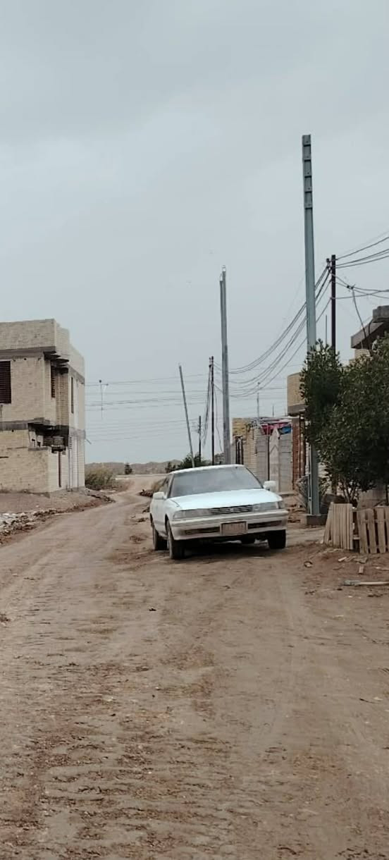 بسم الله الرحمن الرحيم 
قطعه ١٥٠متر زراعي 
حي الكوفه شارع ال خليل رابع قطعه 
عن الشارع العام شارع بني زيد 
خدماته ما كهرباء وشارع سبيس
السعر مناسب راسل او اتصل على الرقم 
***********
