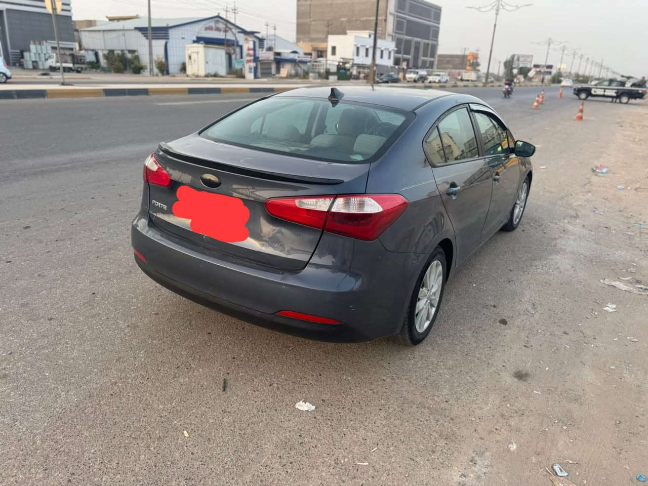 فورتي 2015  وارد امريكي
ضررها بنيد مبدل ومصبوع 
وبالعراق بيها باب خلف السائق مصبوغه جوه اليده
( قطعتين فقط ) السونار مرفق مع الصور
كير ومحرك ومكينة مكفولة 
التواصل *********** 
واتساب او اتصال  ( مكلف بلنشر )
