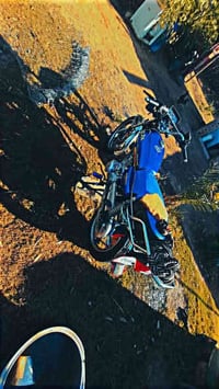 اللبيع موديل 23 ساخت يراني مشكله وحده بس الشاره اليسره متشتغل سعره 550...